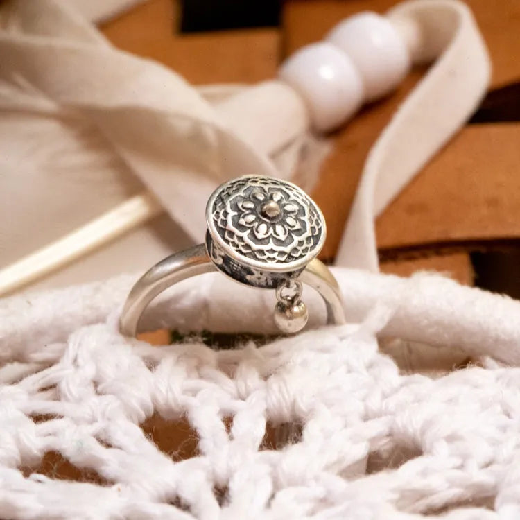Bague fleur de lotus roue de prière