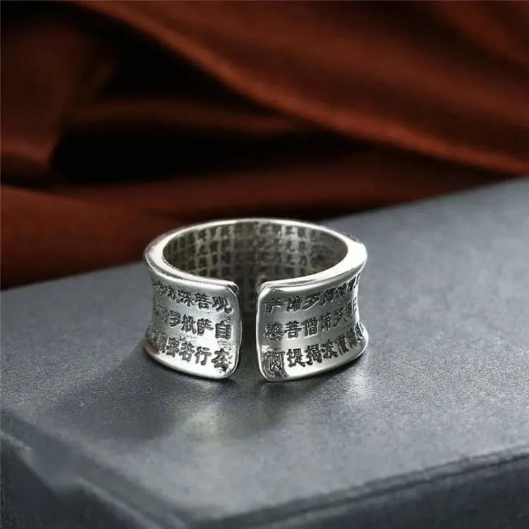 Bague fleur de lotus, sutra du coeur gravé