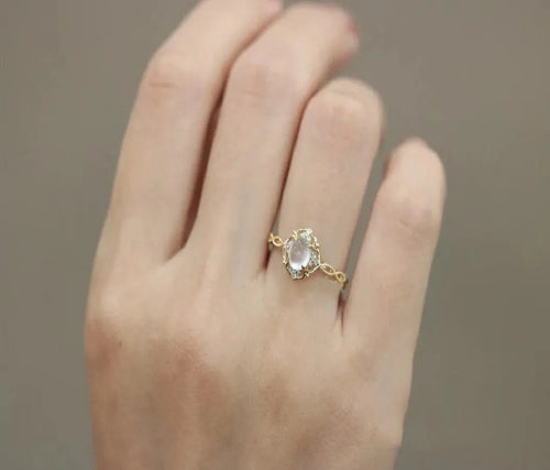 Bague pierre de lune gravée sur cuivre