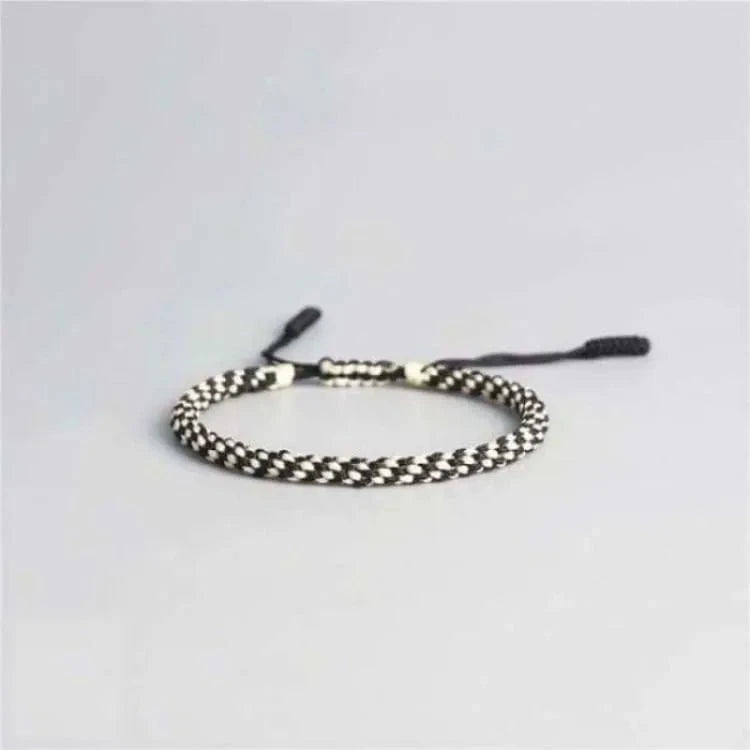 Bracelet bouddhiste gravé six paramitas