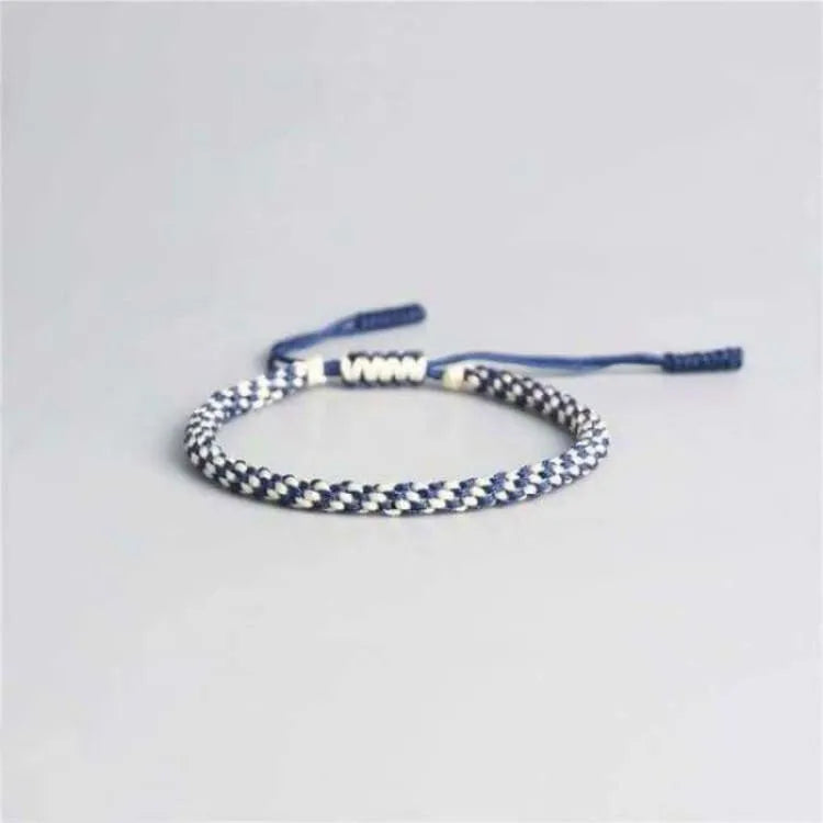 Bracelet bouddhiste gravé six paramitas