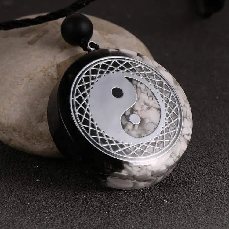 Orgonite pendentif yin et yang