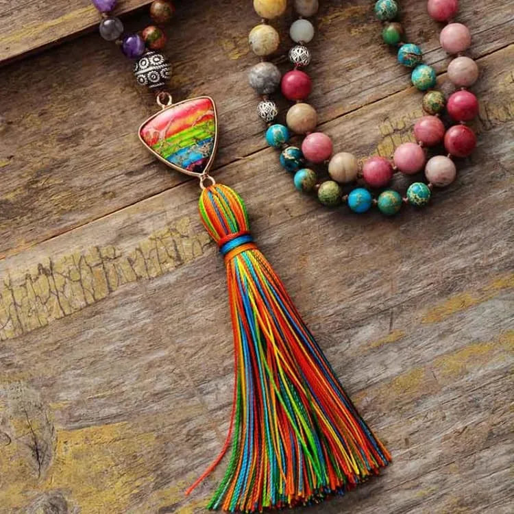 Collier 7 chakras pendentif triangulaire