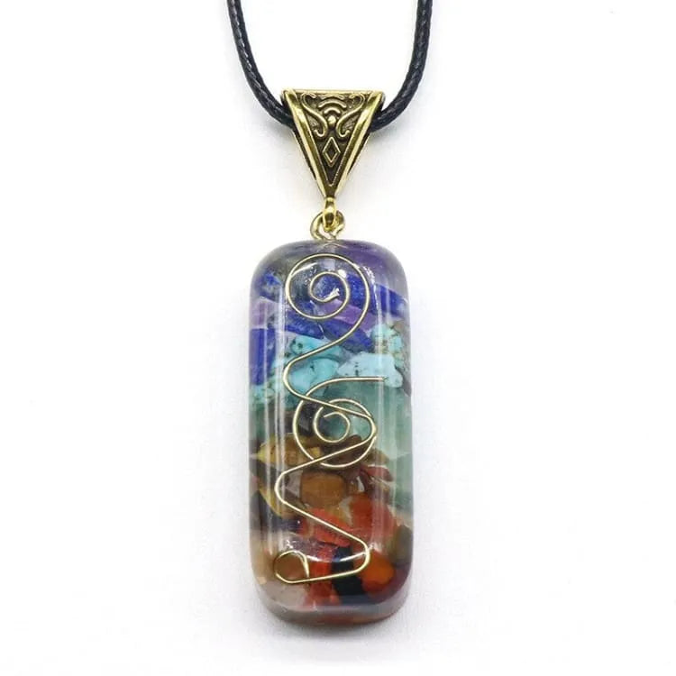 Collier 7 chakras à amulette naturelle