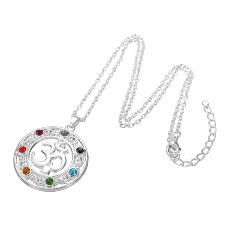 Collier 7 chakras symbole Om et cristal
