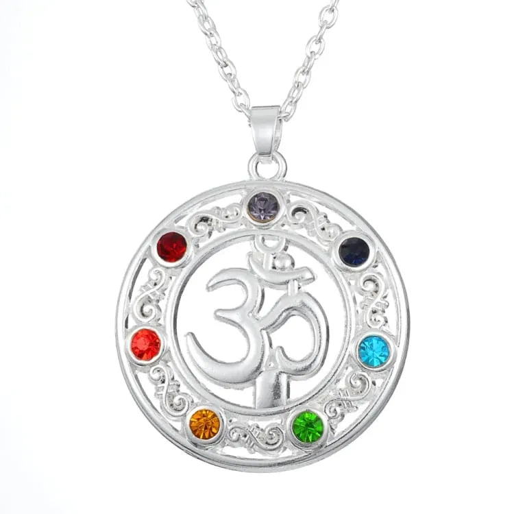 Collier 7 chakras symbole Om et cristal