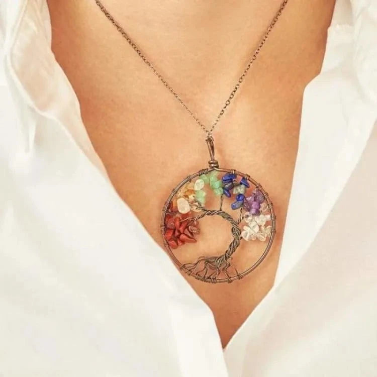 Collier 7 chakras arbre de vie pierres brutes