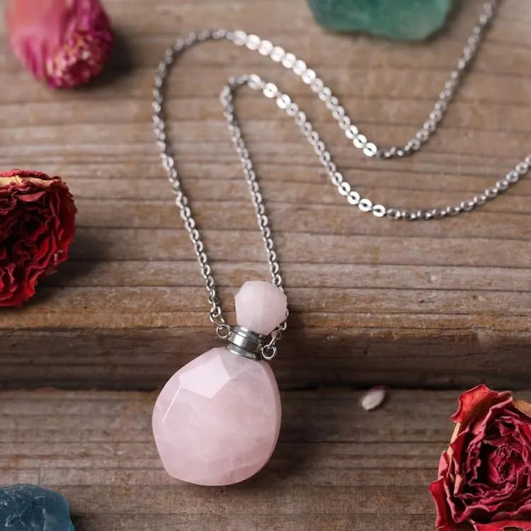 Collier pendentif diffuseur pierres naturelles