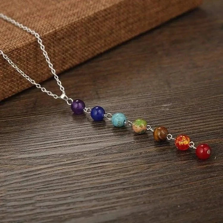 Collier 7 chakras pierres semi-précieuses