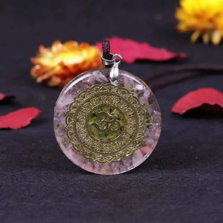 Collier quartz rose en orgonite