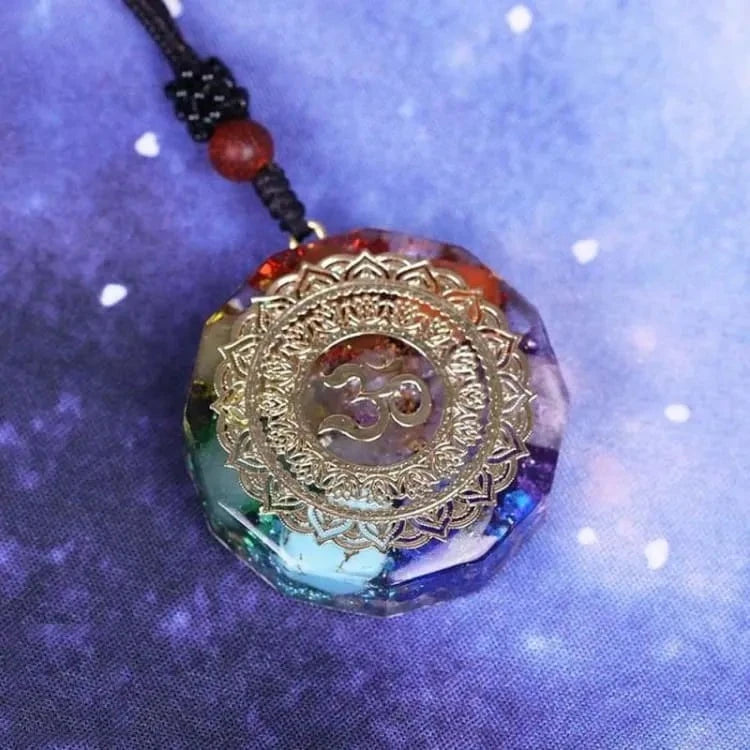 Collier 7 chakras orgonite longue chaîne