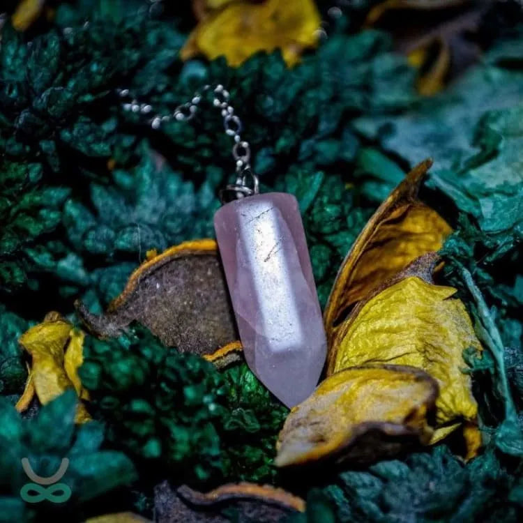 Collier pendule quartz rose