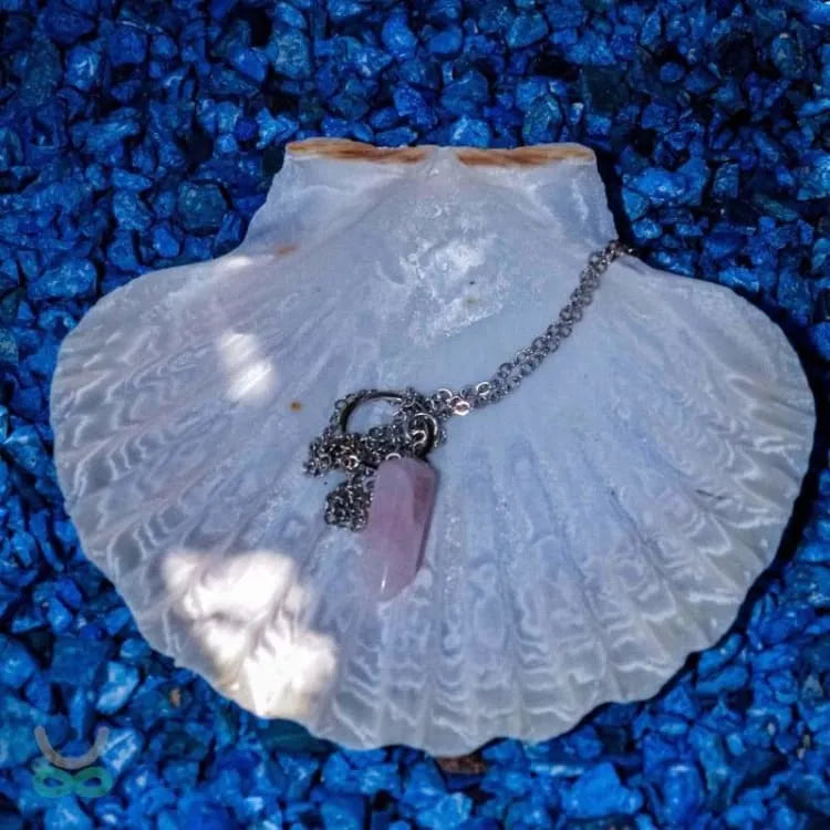 Collier pendule quartz rose