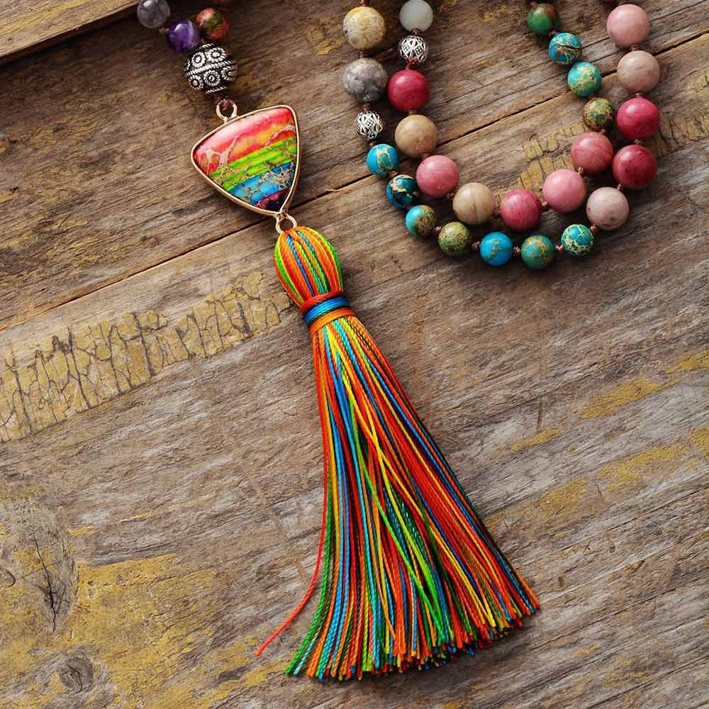 Collier 7 chakras à pompon bohème