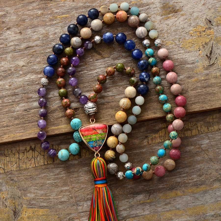 Collier 7 chakras à pompon bohème
