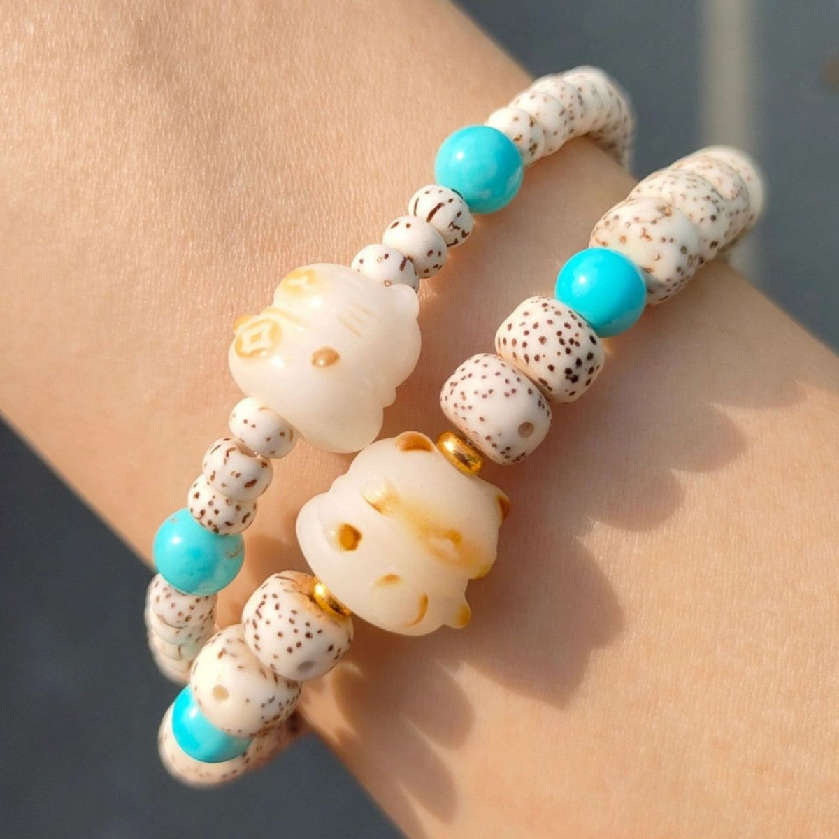Bracelet porte bonheur oeil de chat, étoile et lune