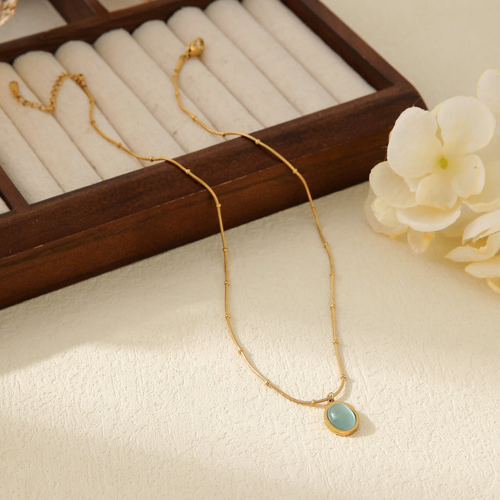 Collier pierres naturelles plaqué or