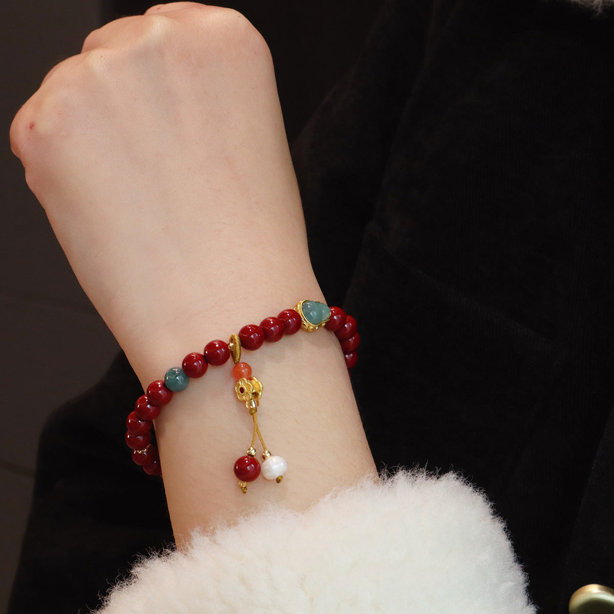 Bracelet jade et cinabre, breloque au choix