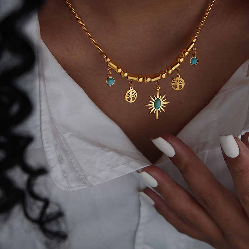 Bracelet turquoise et collier, pendentif soleil