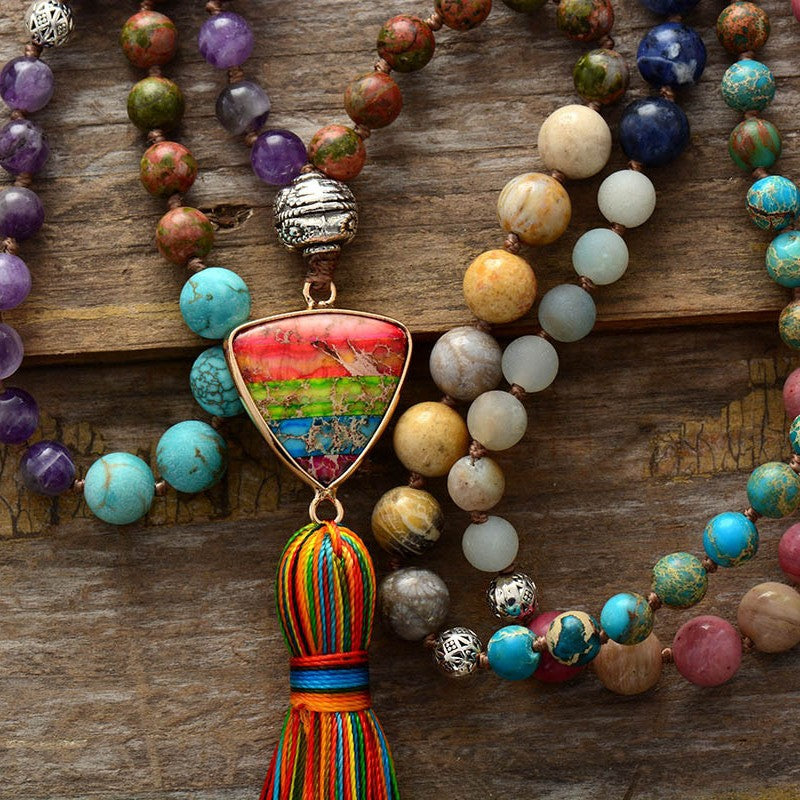 Collier 7 chakras à pompon bohème