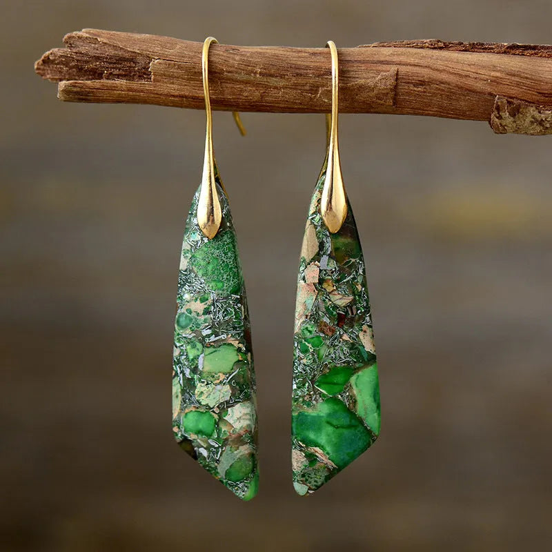 Boucles d'oreilles géométriques en jade vert