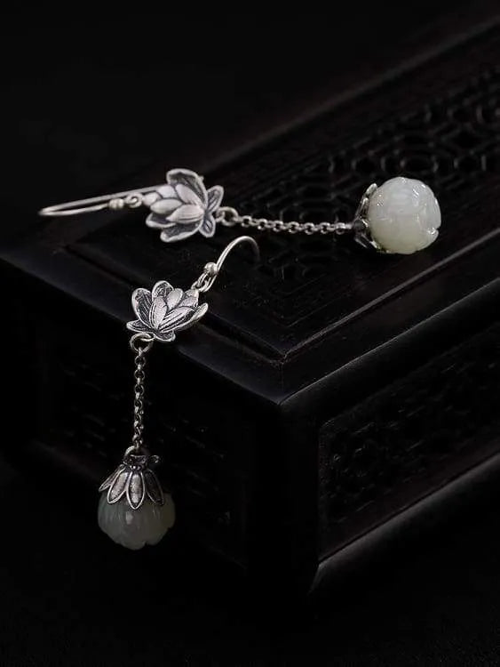 Boucles d'oreilles fleur de lotus en jade blanc