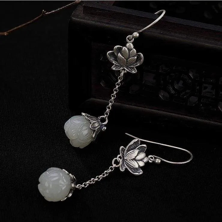 Boucles d'oreilles fleur de lotus en jade blanc