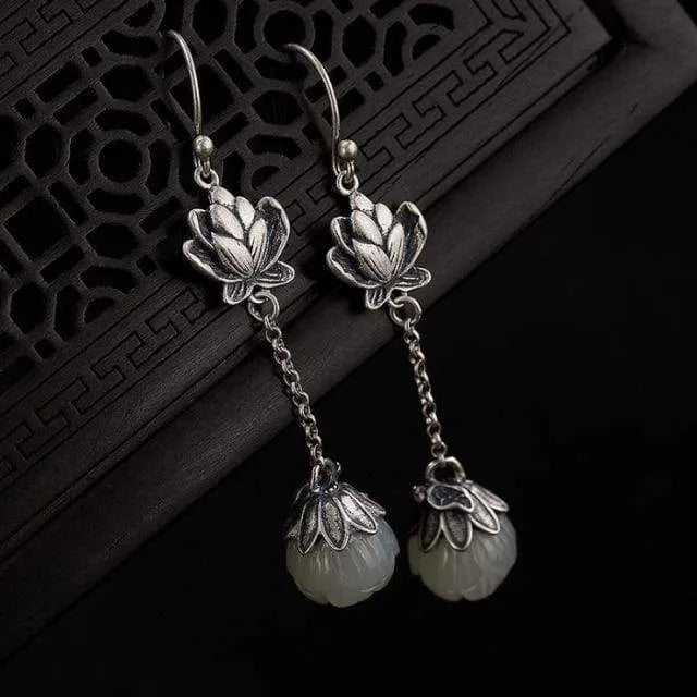 Boucles d'oreilles fleur de lotus en jade blanc