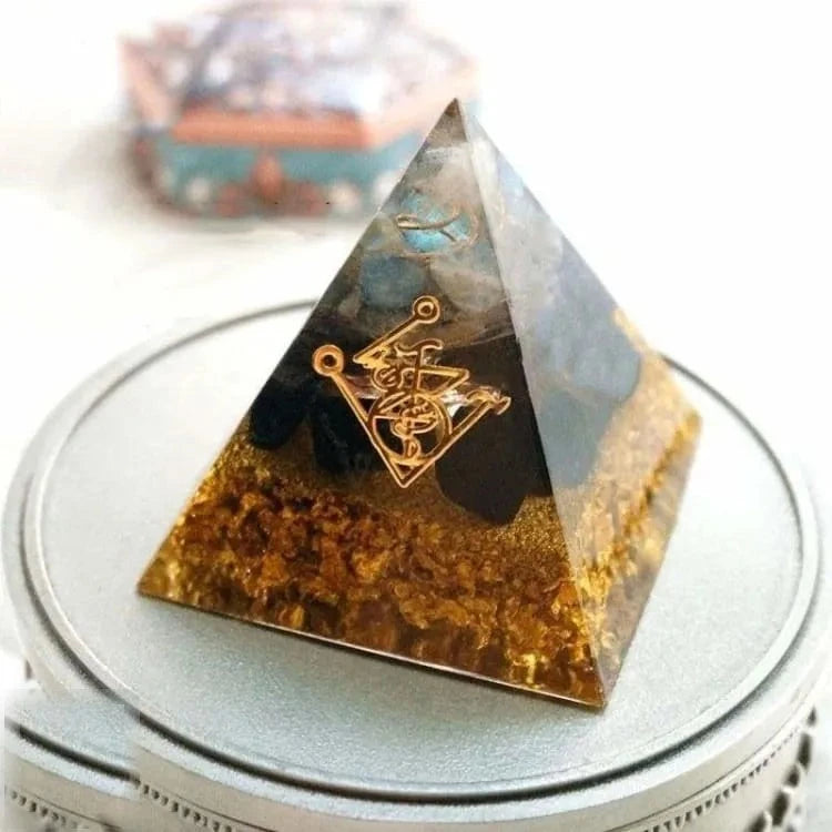 Orgonite pyramide protection et purification