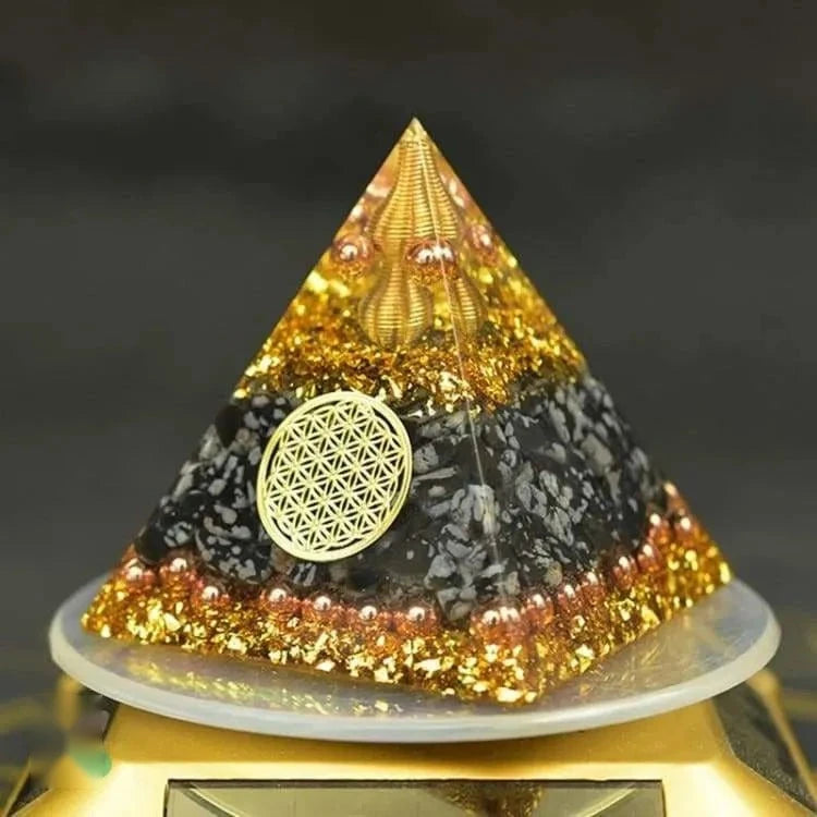 Orgonite pyramide obsidienne flocon de neige