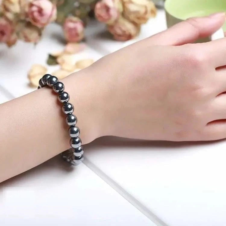 Bracelet hématite à breloque ancre