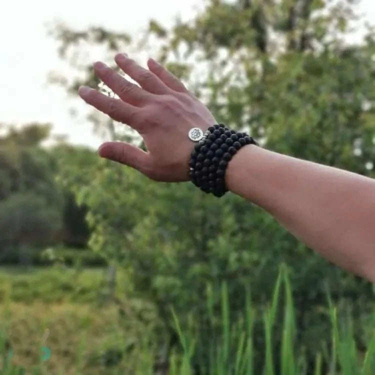 Mala tibétain en pierre de lave