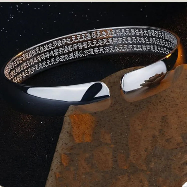 Bracelet tibétain aux lettres sanscrites