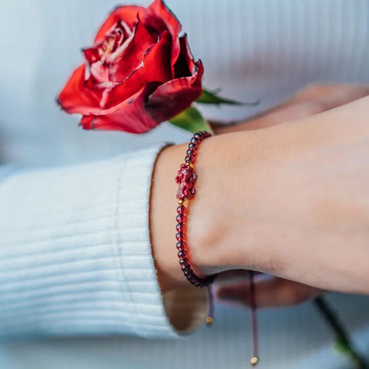 Bracelet porte bonheur grenat et Pi Xiu