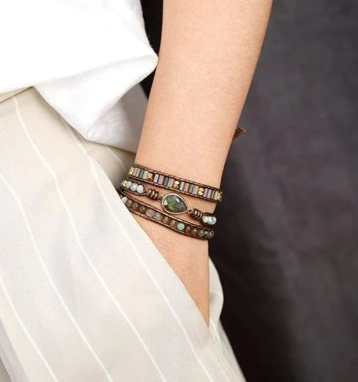 Bracelet labradorite en cuir et strass