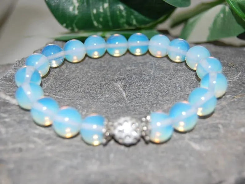 Bracelet pierre de lune et pierre volcanique bleue