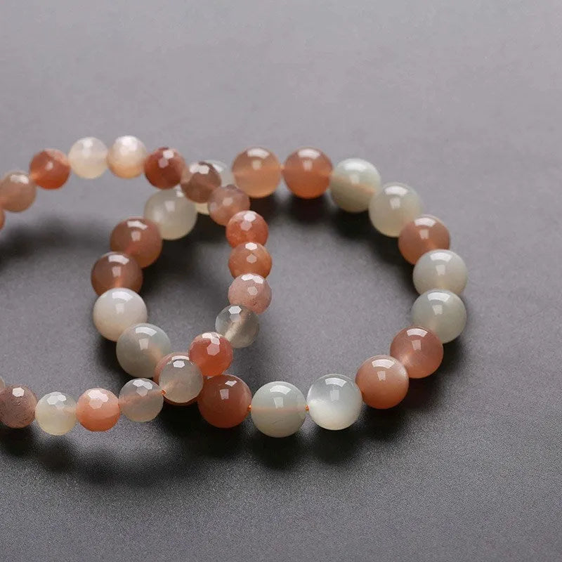 Bracelet pierre de lune aux teintes nacrées