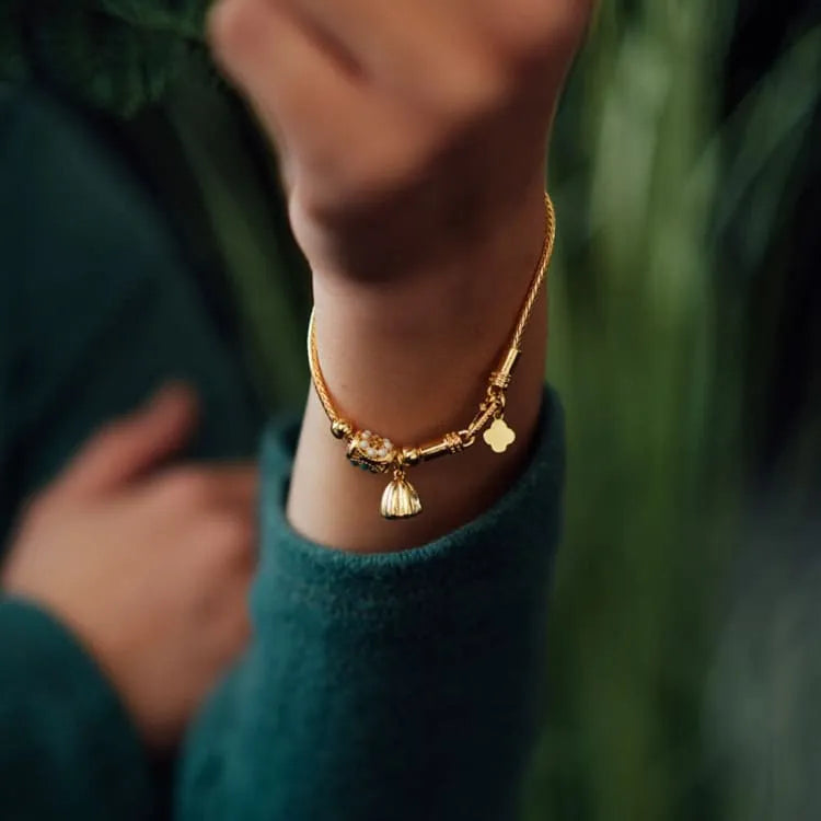 Bracelet graines de lotus en jade
