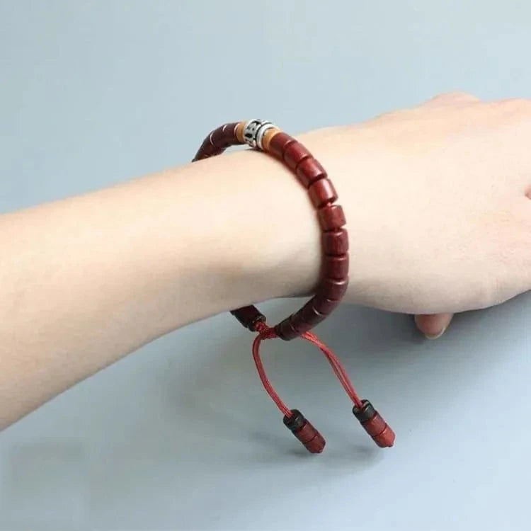 Bracelet tibétain santal rouge