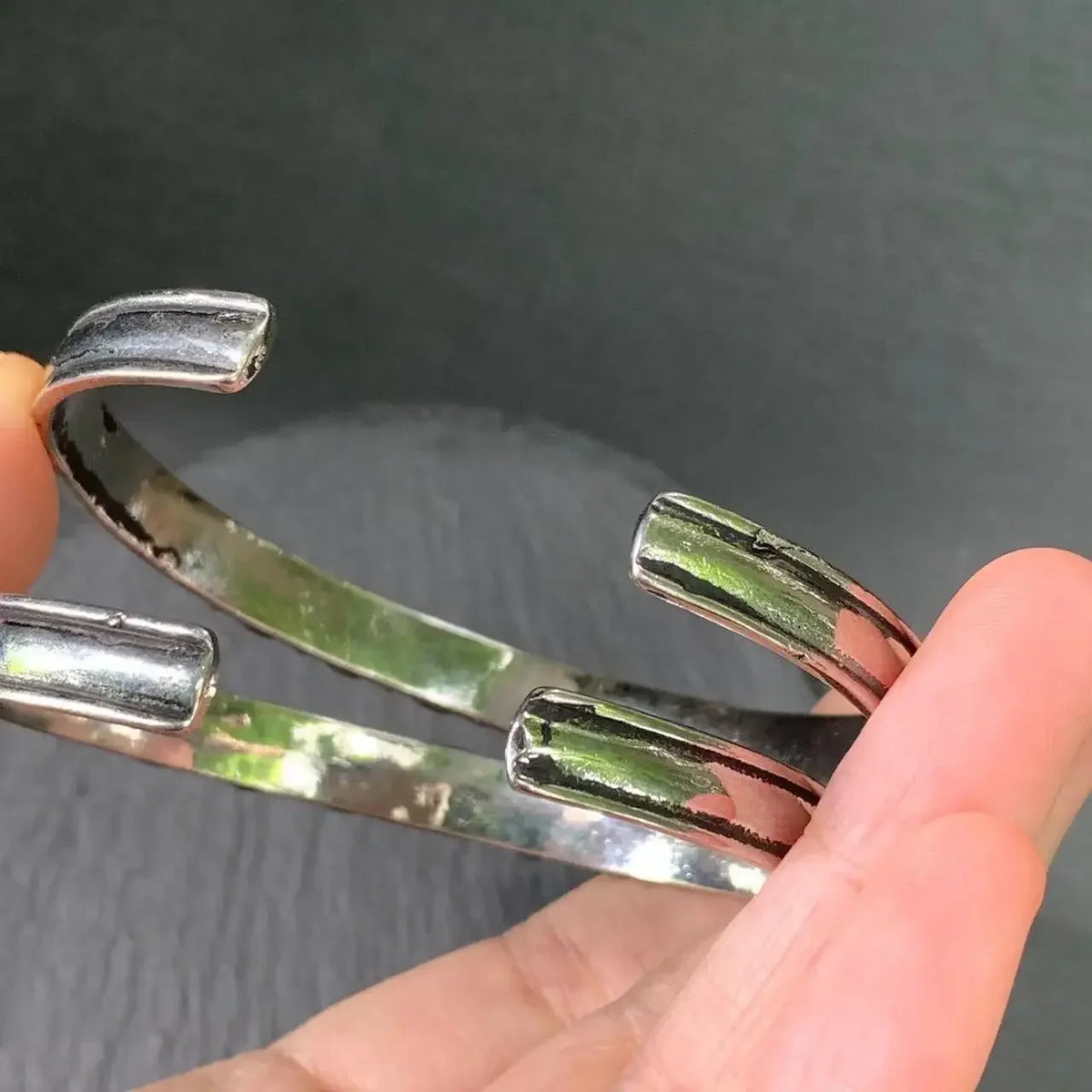 Bracelet pierre de lune, élégance romantique